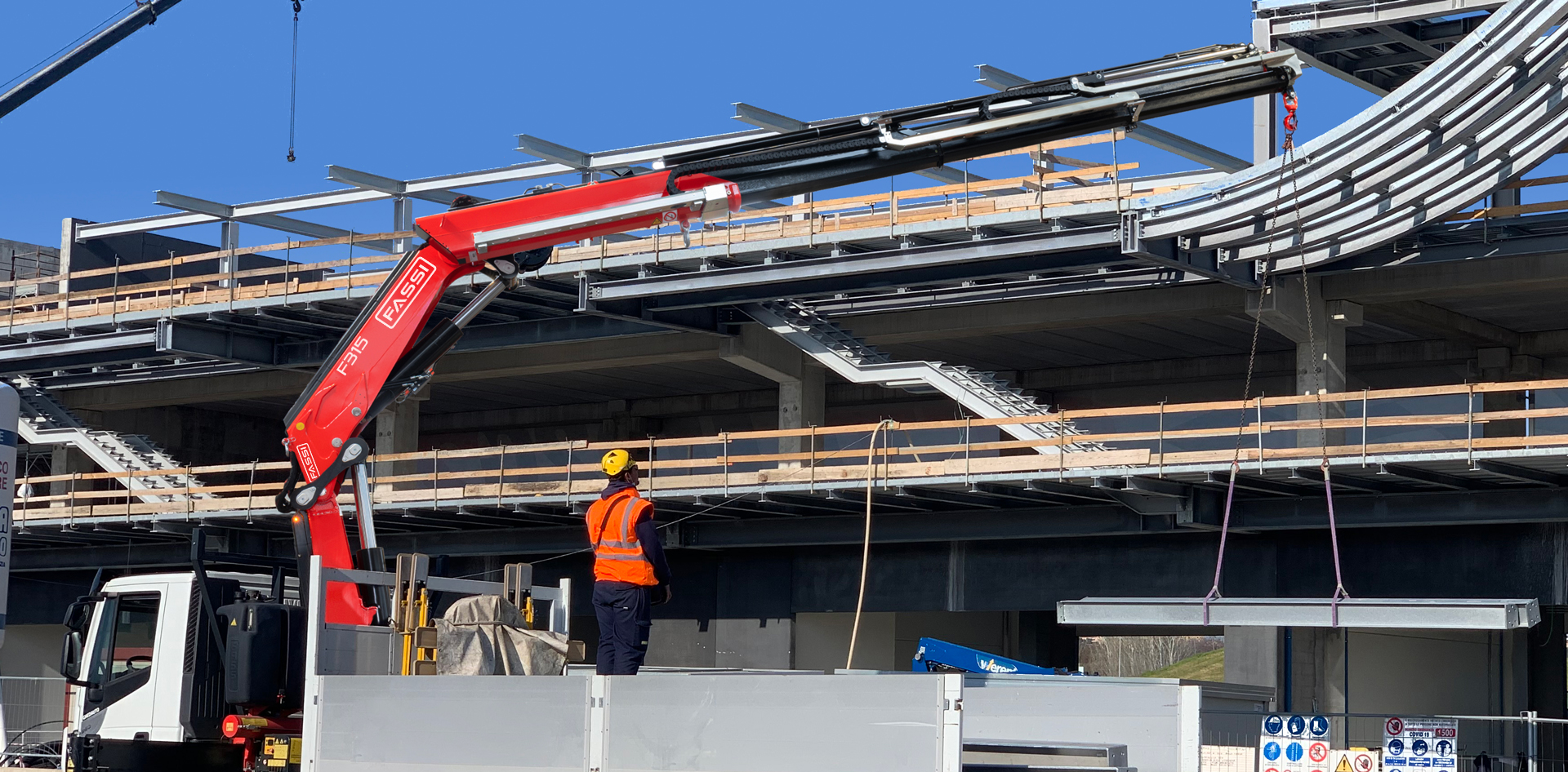 Fassi-truck-crane-F26A-active