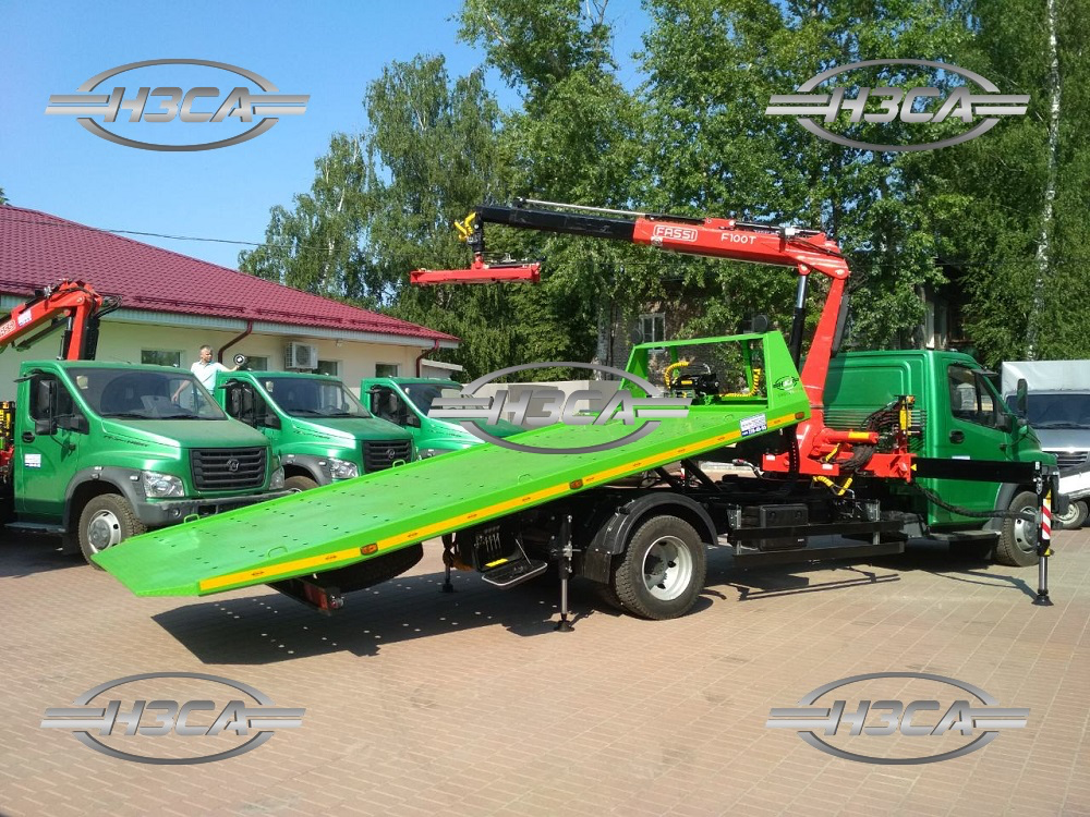 Эвакуатор ГАЗон Next со сдвижной платформой с брилем и КМУ Fassi F100AT.12