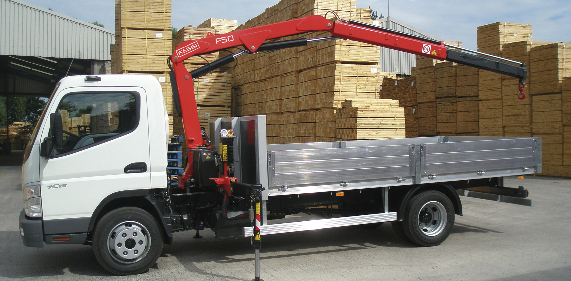 Fassi-truck-crane-F26A-active