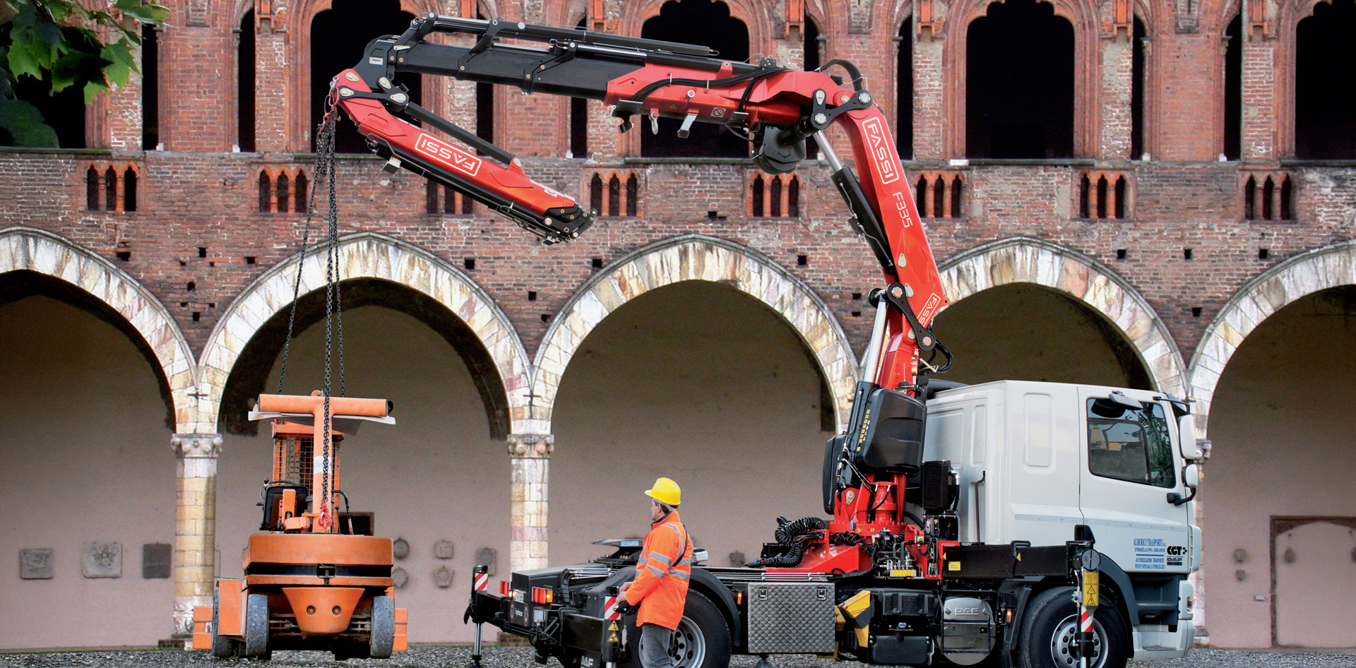 Fassi-truck-crane-F26A-active