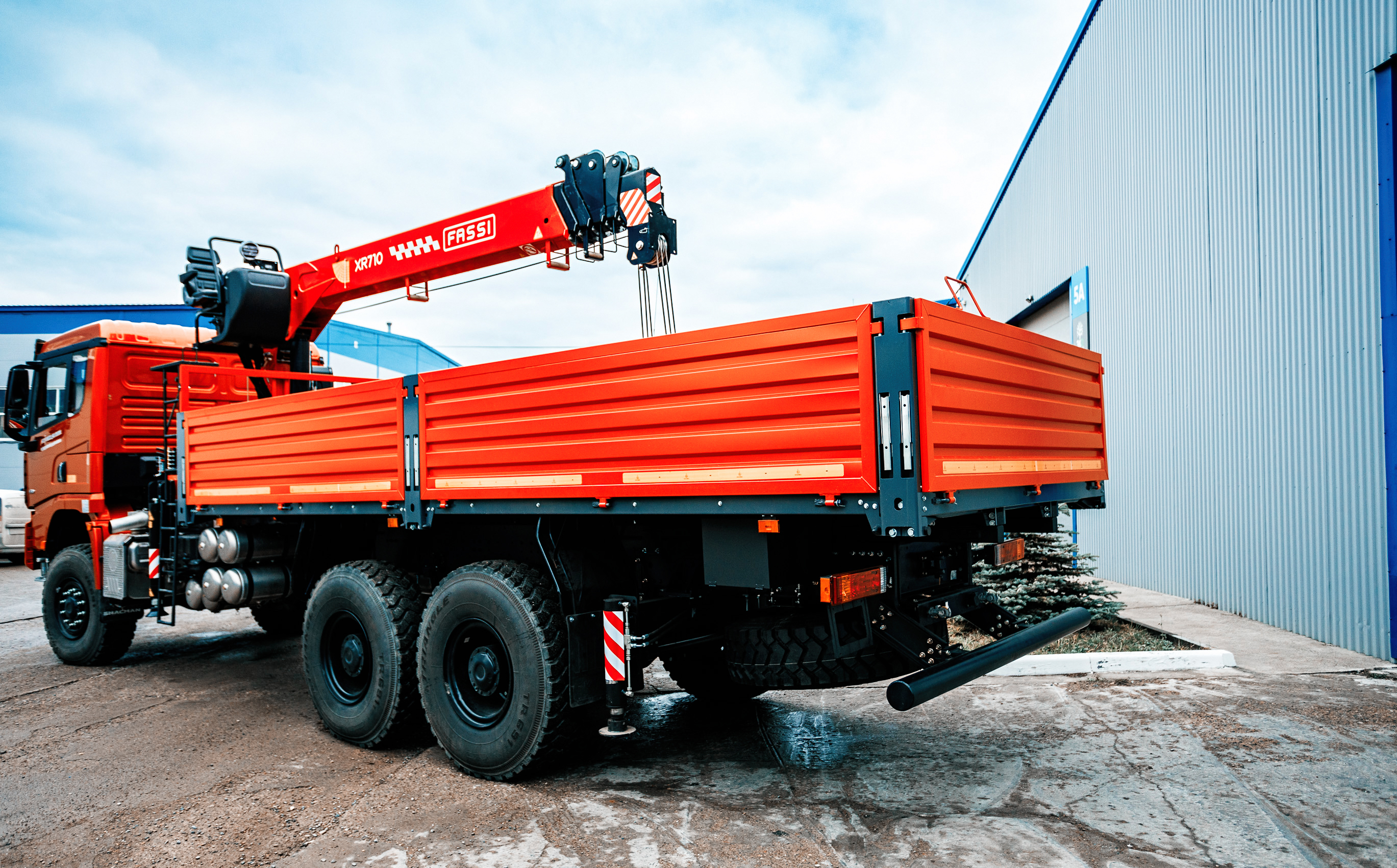 SHACMAN 6х6 X3000 с КМУ FASSI XR716
