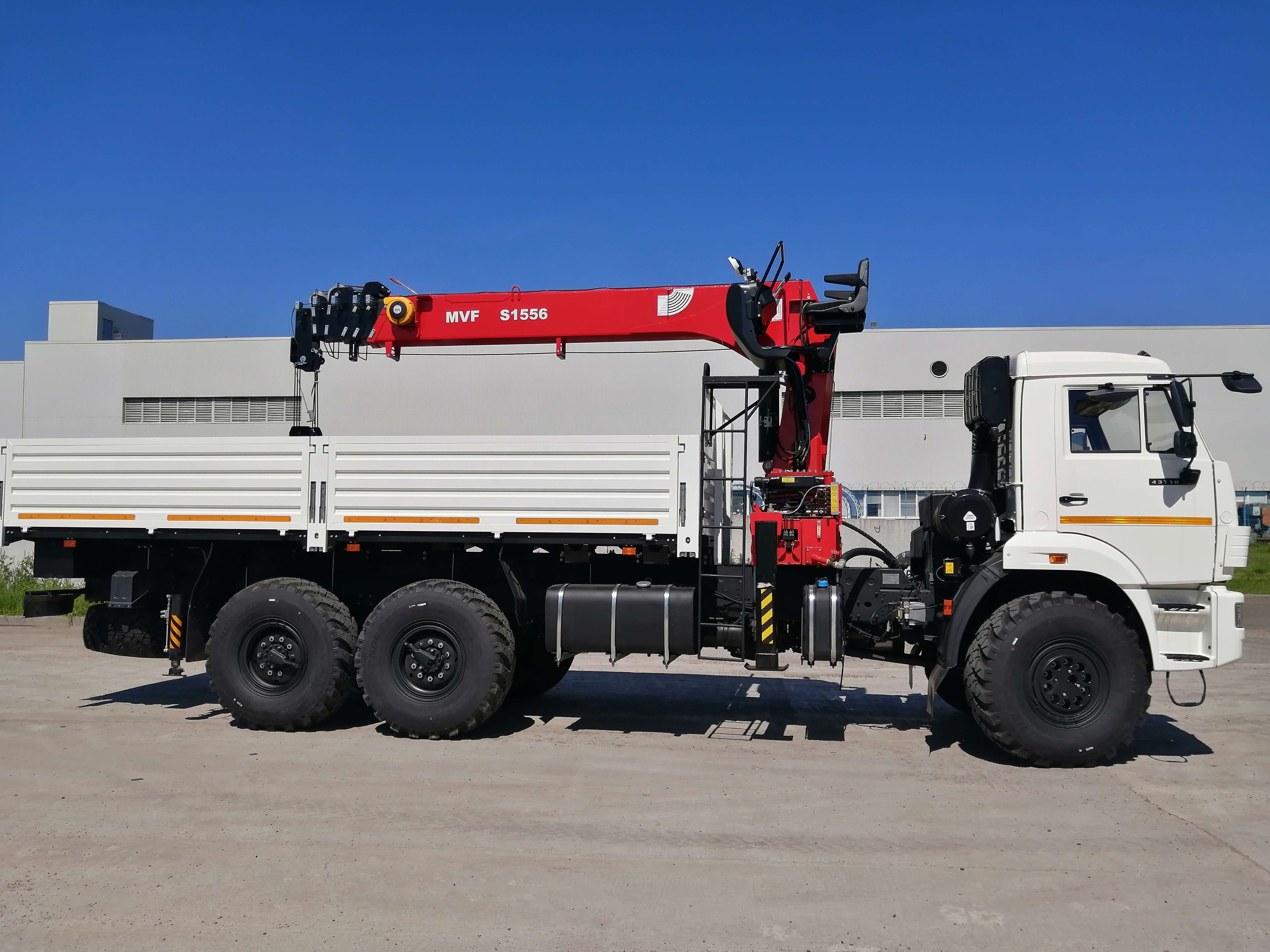 КАМАЗ 43118 с КМУ FASSI XR716